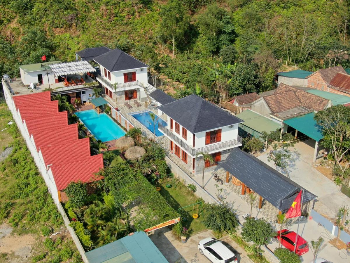 Hillside View Homestay 퐁냐 외부 사진