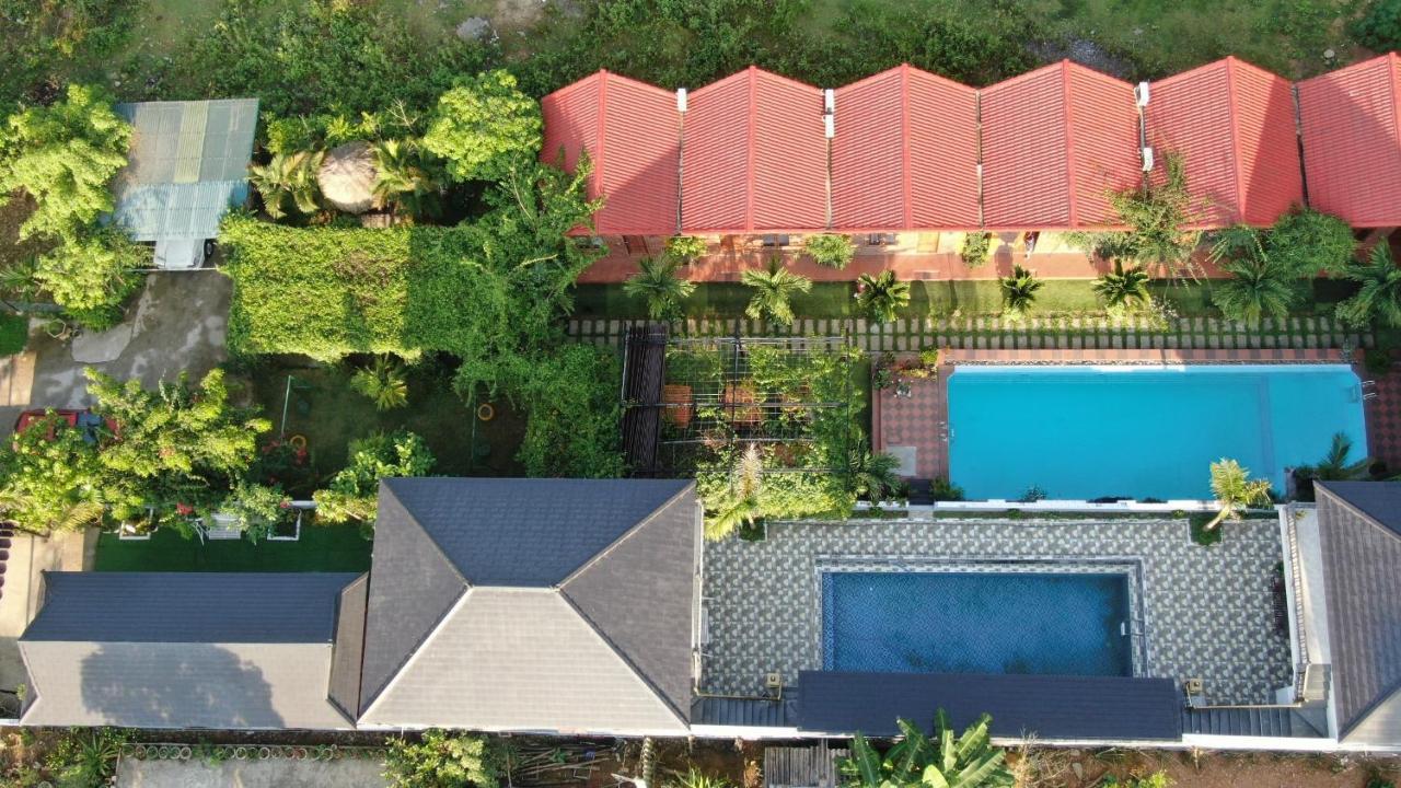 Hillside View Homestay 퐁냐 외부 사진