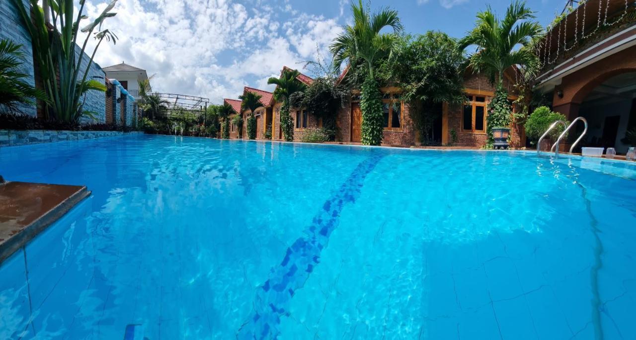 Hillside View Homestay 퐁냐 외부 사진