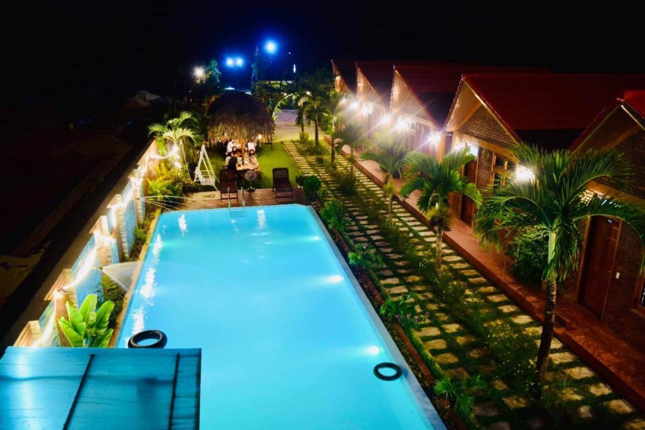 Hillside View Homestay 퐁냐 외부 사진