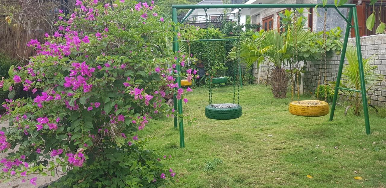 Hillside View Homestay 퐁냐 외부 사진
