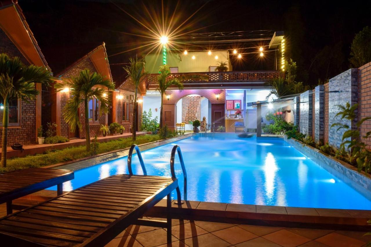 Hillside View Homestay 퐁냐 외부 사진